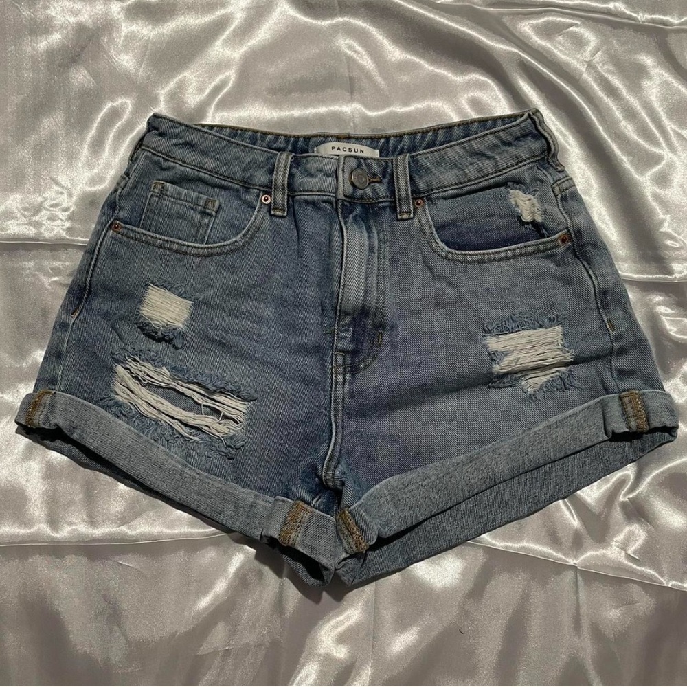 Denim mom shorts #shorts #denim #momshorts